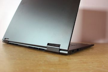 Lenovo Yoga 730 test par Trusted Reviews