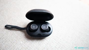 BeoPlay E8 test par SoundGuys BeoPlay E8 test par SoundGuys