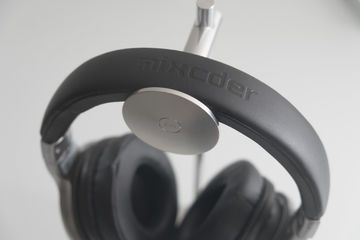 Análisis Mixcder E7