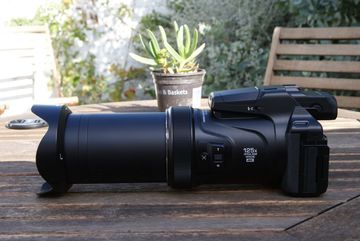 Nikon P1000 Review: 2 Ratings, Pros and Cons