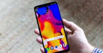 LG V40 test par The Verge