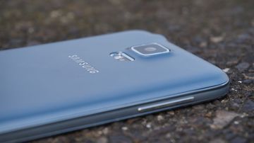 Samsung Galaxy S5 Neo reviewed by ExpertReviews