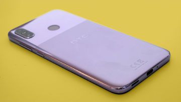 HTC U12 Life test par TechRadar HTC U12 Life test par TechRadar