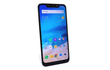 Xiaomi Poco F1 test par SlashGear Xiaomi Poco F1 test par SlashGear