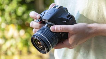 Nikon D3500 Review: 6 Ratings, Pros and Cons