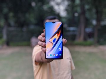 OnePlus 6T test par TechRadar OnePlus 6T test par TechRadar