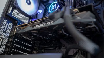 GeForce RTX 2080 Ti test par TechRadar GeForce RTX 2080 Ti test par TechRadar