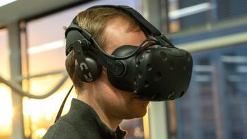 HTC Vive Deluxe Review: 1 Ratings, Pros and Cons