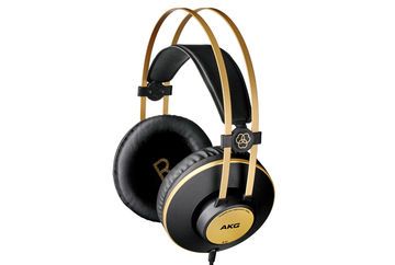 AKG K92 test par What Hi-Fi? AKG K92 test par What Hi-Fi?