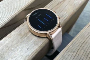 Fossil Q Venture HR Review: 5 Ratings, Pros and Cons