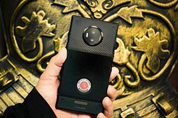 RED Hydrogen One test par CNET USA