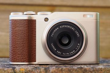 Fujifilm XF10 test par Trusted Reviews Fujifilm XF10 test par Trusted Reviews