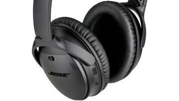 Bose QuietComfort 35 II test par What Hi-Fi?