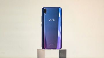 Vivo V11 reviewed by ExpertReviews