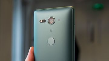 Sony Xperia XZ2 Compact test par ExpertReviews