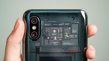 Xiaomi Mi 8 Pro test par ExpertReviews Xiaomi Mi 8 Pro test par ExpertReviews