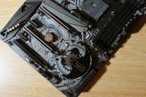 Asrock X470 test par Trusted Reviews