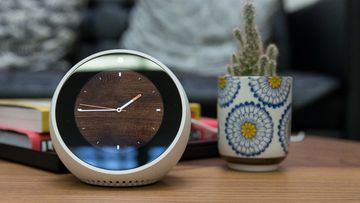 Amazon Echo Spot test par ExpertReviews