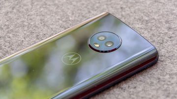 Motorola Moto G6 test par ExpertReviews
