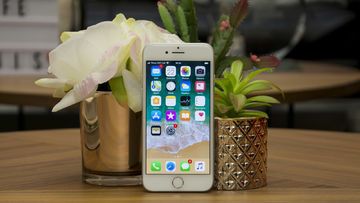 Apple iPhone 8 test par ExpertReviews Apple iPhone 8 test par ExpertReviews