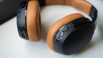 Skullcandy Crusher 360 Review: 3 Ratings, Pros and Cons