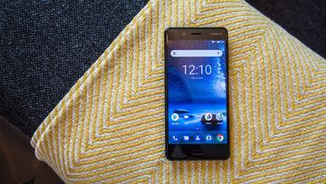 Nokia 8 reviewed by ExpertReviews