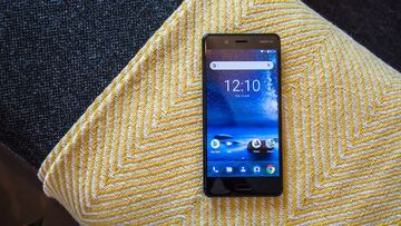 Nokia 8 test par ExpertReviews