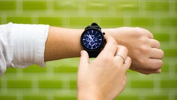 Fossil Q Explorist Gen 4 test par ExpertReviews Fossil Q Explorist Gen 4 test par ExpertReviews