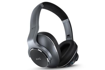 AKG N700NC test par PCWorld.com