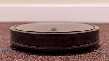 Eufy RoboVac 30 test par ExpertReviews