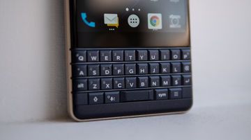 BlackBerry Key2 LE test par ExpertReviews