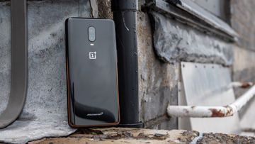 OnePlus 6T McLaren Edition test par ExpertReviews