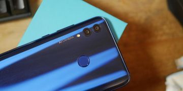 Honor 10 Lite reviewed by MobileTechTalk