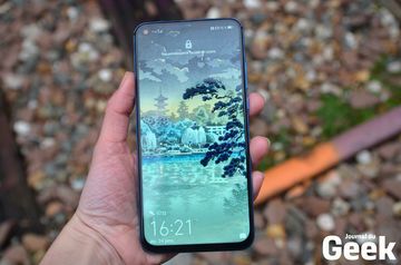 Honor View 20 test par Journal du Geek