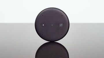 Amazon Echo Input test par ExpertReviews Amazon Echo Input test par ExpertReviews