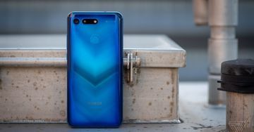 Honor View 20 reviewed by The Verge
