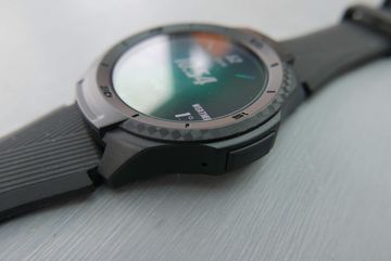 TicWatch S2 test par Trusted Reviews