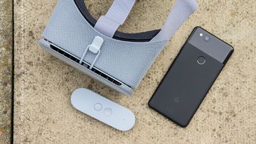 Google Daydream View reviewed by ExpertReviews