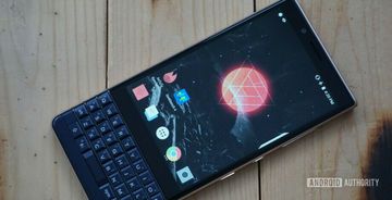 BlackBerry Key2 LE Review