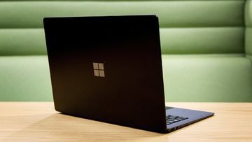 Microsoft Surface Laptop 2 test par Tek.no