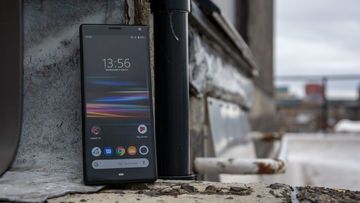 Sony Xperia 10 reviewed by ExpertReviews