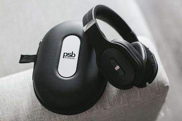 PSB M4U 8 test par PCWorld.com PSB M4U 8 test par PCWorld.com