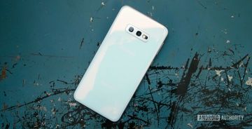 Samsung Galaxy S10e test par Android Authority Samsung Galaxy S10e test par Android Authority