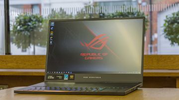 Asus ROG Zephyrus S test par ExpertReviews Asus ROG Zephyrus S test par ExpertReviews