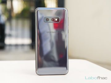 Samsung Galaxy S10e test par Labo Fnac Samsung Galaxy S10e test par Labo Fnac