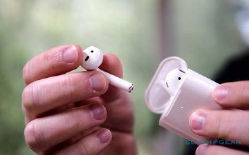 Apple AirPods 2 test par SlashGear