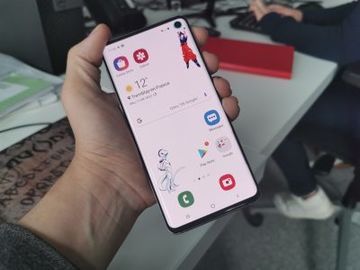 Samsung Galaxy S10 test par MeilleurMobile Samsung Galaxy S10 test par MeilleurMobile