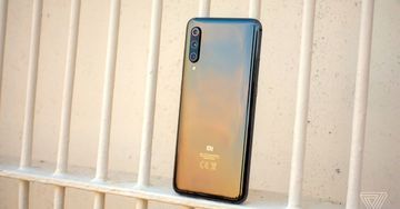 Xiaomi Mi 9 test par The Verge