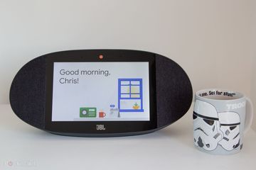 JBL Link View test par Pocket-lint JBL Link View test par Pocket-lint