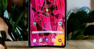 Samsung Galaxy Fold reviewed by The Verge